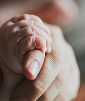 ΠΥΡΓΟΣ ΚΑΚΟΠΟΙΗΣΗ ΒΡΕΦΟΣ