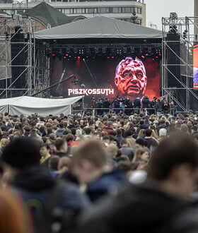 ΟΥΓΓΑΡΙΑ ΟΡΜΠΑΝ ΠΕΤΕΡ ΜΑΓΙΑΡ