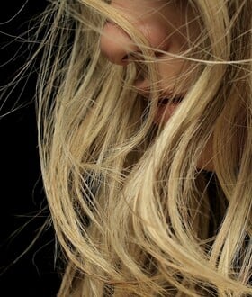 ΜΑΛΛΙΑ ΡΟΥΧΑ ΤΣΙΚΝΑ ΜΥΡΩΔΙΑ ΠΑΣΧΑ