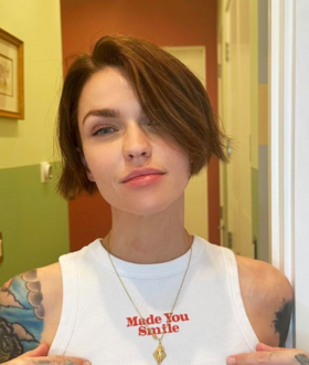 RUBY ROSE KATY PERRY ΣΕΞΟΥΑΛΙΚΗ ΚΑΚΟΠΟΙΗΣΗ