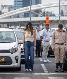 "Γιατί δεν θα σταθώ όρθια όταν ηχήσει η σειρήνα της Ημέρας Μνήμης του Ολοκαυτώματος" 