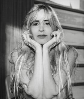 «Μετά το χειρουργείο, δεν μπόρεσα ποτέ να ξαναγγίξω το στήθος μου»