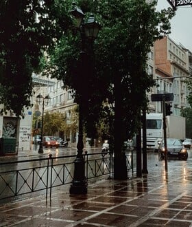 ΑΘΗΝΑ ΒΡΟΧΗ ΚΑΤΑΙΓΙΔΑ ΤΙ ΩΡΑ