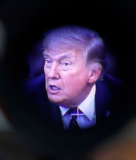 ΤΡΑΜΠ ΕΛΛΑΔΑ ΜΗΤΣΟΤΑΚΗΣ