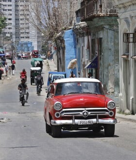 ΚΟΥΒΑ ΤΟΥΡΙΣΜΟΣ ΜΕΙΩΣΗ ΕΝΕΡΓΕΙΑ ΠΤΗΣΕΙΣ