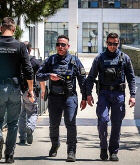 ΠΥΡΟΒΟΛΙΣΜΟΙ ΕΦΚΑ ΕΙΡΗΝΟΔΙΚΕΙΟ ΠΑΤΡΑ