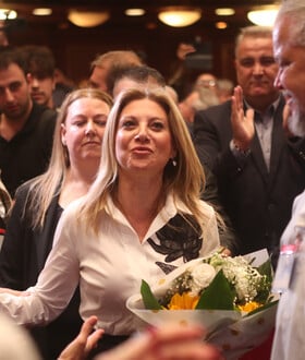 Με βάρκα την ελπίδα 