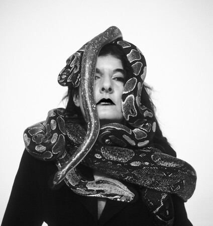 KYΡΙΑΚΗ 19/09 - Aγαπάς ή μισείς την Marina Abramović;