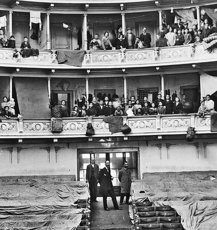 ΠΕΜΠΤΗ 10/02 - ΕΧΕΙ ΠΡΟΓΡΑΜΜΑΤΙΣΤΕΙ-Όταν οι πρόσφυγες του 1922 έφτασαν στην Αθήνα 