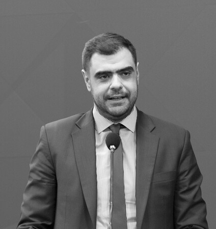 Παύλος Μαρινάκης: «Ζούμε σε μια χώρα όπου ό,τι δηλώσεις είσαι»