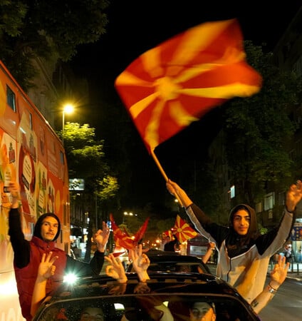 Το νέο πολιτικό τοπίο στη Βόρεια Μακεδονία: Τι αλλάζει μετά τις εκλογές;