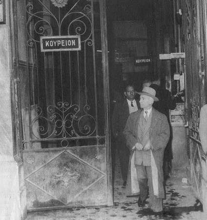Η ακμή και η εγκατάλειψη της πλατείας Σανταρόζα