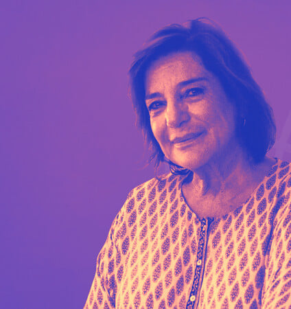 Φωτεινή Τσαλίκογλου: «Τα μέσα κοινωνικής δικτύωσης ναρκώνουν το βλέμμα και τη σκέψη μας»