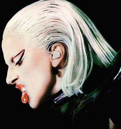 Μας αφορά σήμερα η Lady Gaga;