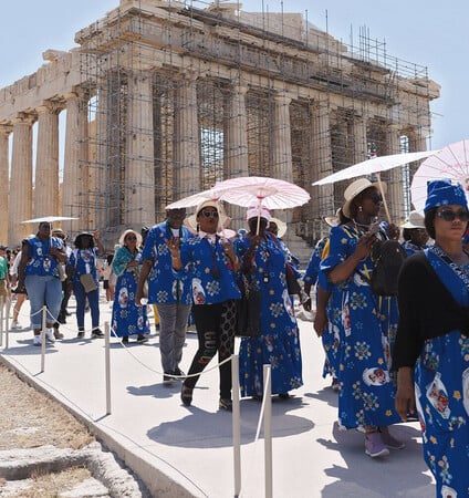 Πώς ζούμε σήμερα στην τουριστική Αθήνα του Airbnb;