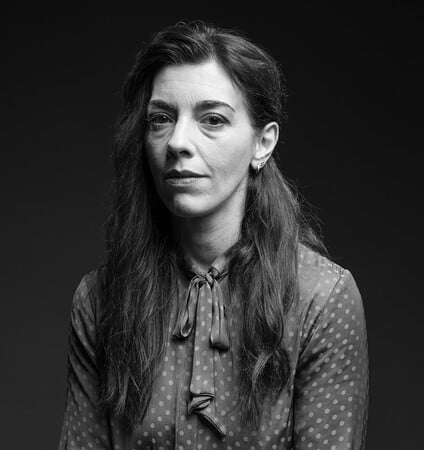 Η Λουκία Μιχαλοπούλου διαβάζει το ποίημα «Daddy» της Σίλβια Πλαθ