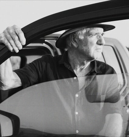 Θεόδωρος Μανουσάκης: Από την αποκάλυψή του σκανδάλου του Νίξον στην παραγωγή κρασιών