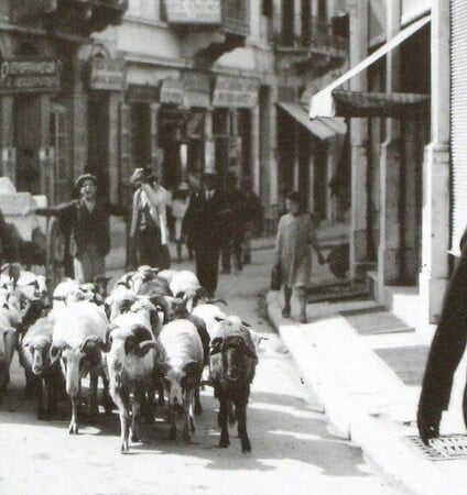 Ποια ήταν τα πασχαλινά έθιμα στην Αθήνα τον 19ο αιώνα; 