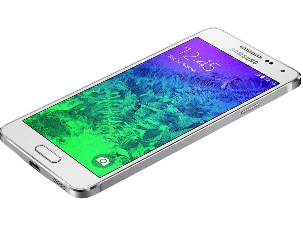 Τo Galaxy Alpha με το μεταλλικό πλαίσιο και τη super AMOLED οθόνη 4,7 ιντσών