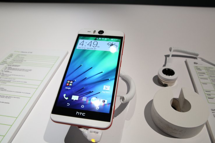 Το νέο smartphone της HTC, ονόματι Desire Eye, 'τρέχει' με λειτουργικό Android 4.4 