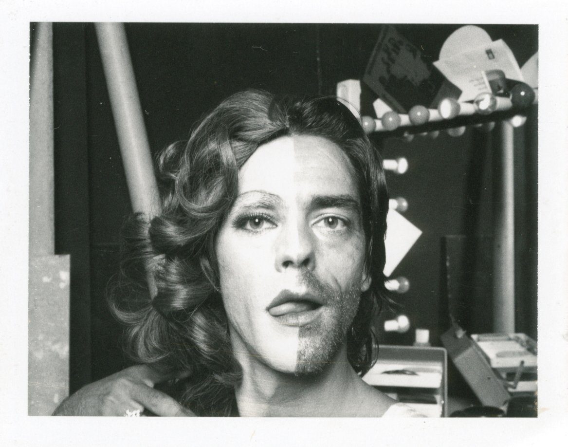 Ο Ulay σε μία από τις πρώτες του περφόρμανς, το 1973